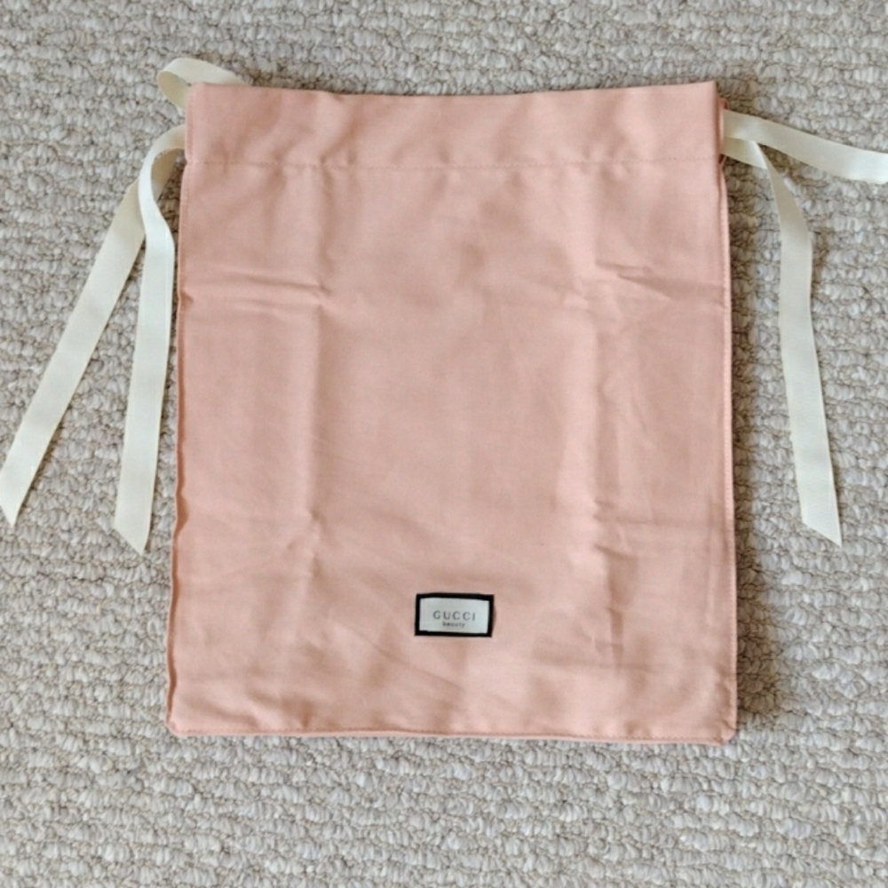 Gucci Beauty Bag - Picture 12 of 14